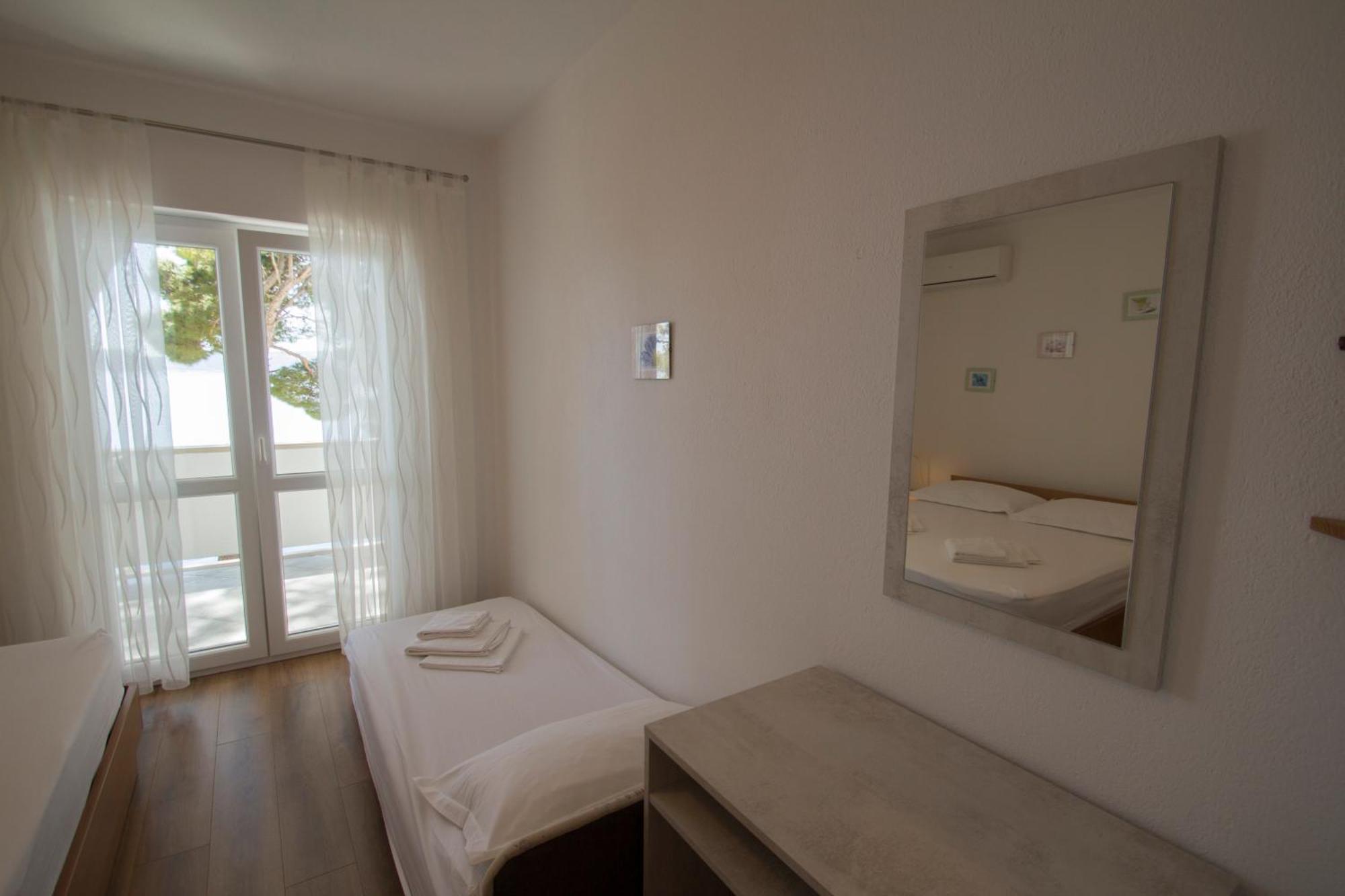 Apartmani Josip Brela Ngoại thất bức ảnh